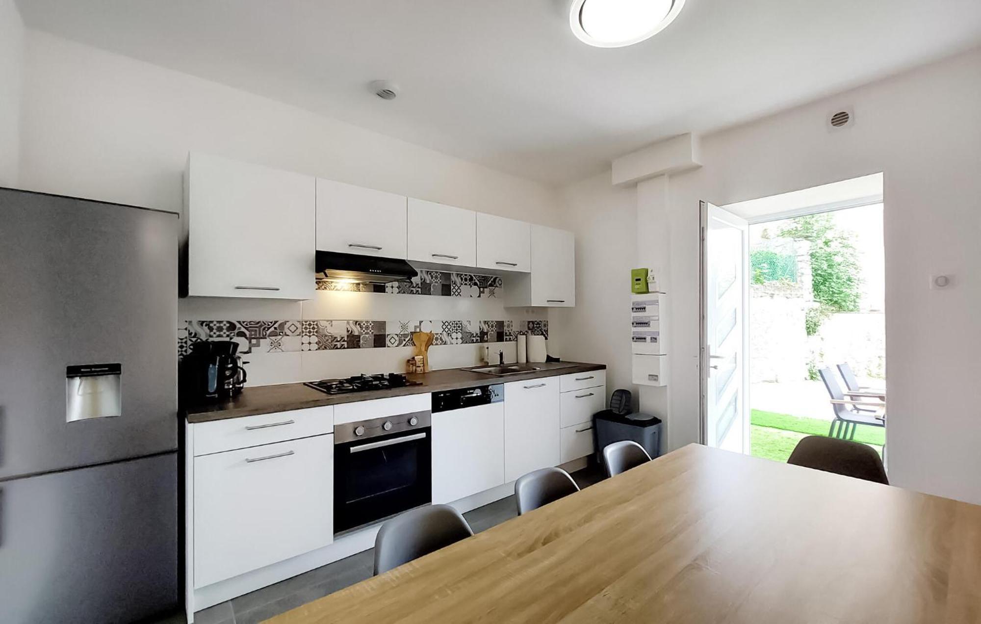2 Bedroom Beautiful Apartment In لو تيلو المظهر الخارجي الصورة