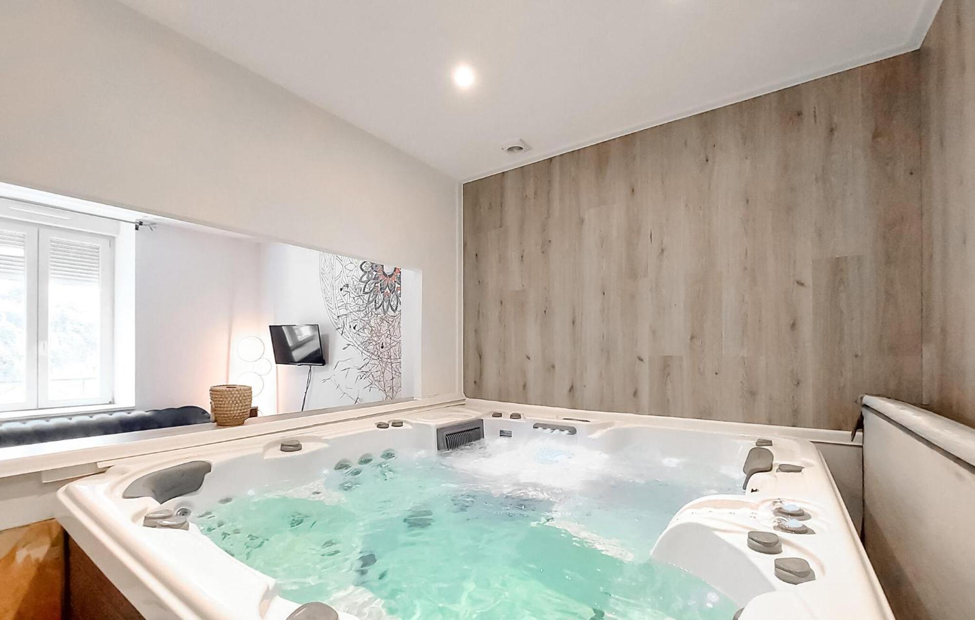 2 Bedroom Beautiful Apartment In لو تيلو المظهر الخارجي الصورة